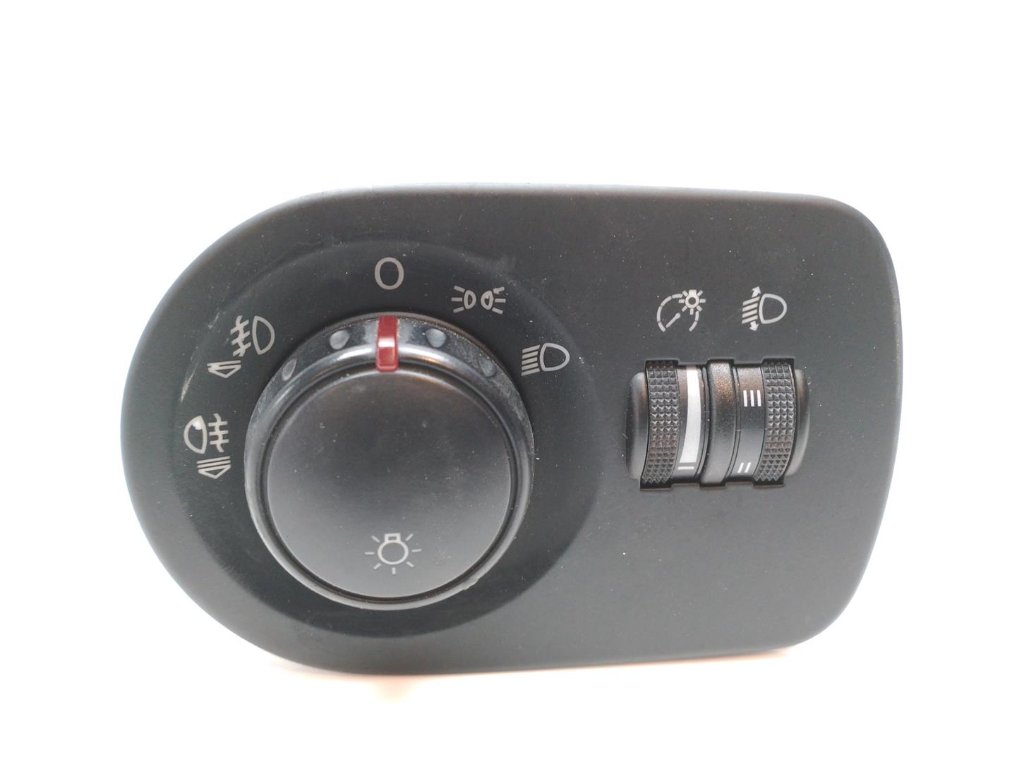 SEAT Leon 2 generation (2005-2012) Headlight Switch Control Unit 1P1941431B,5P0919094A 18481764