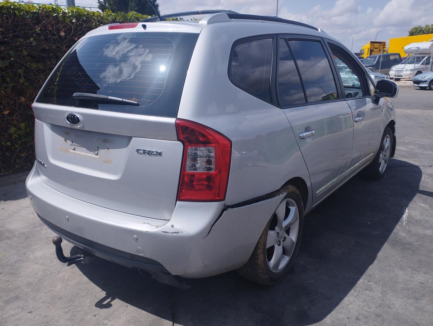 KIA Carens 2 generation (2002-2006) Правий передній протитуманний фар 922021D050 22705474