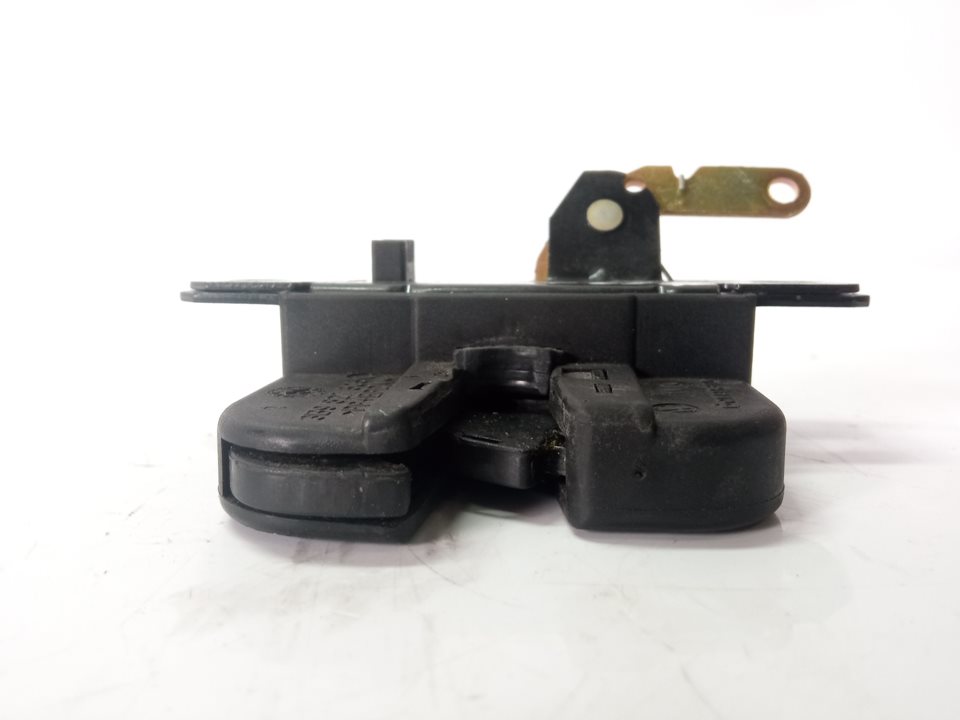 SEAT Leon 1 generation (1999-2005) Tailgate Boot Lock 6L6827505A, 3B9827505 18469501