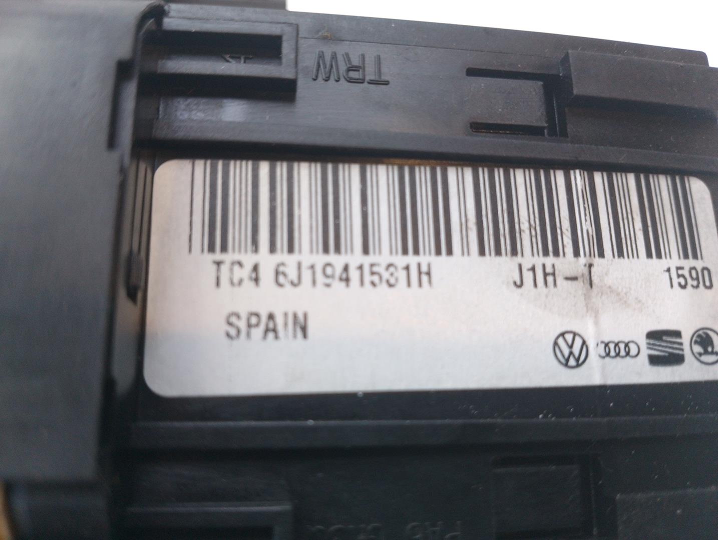 SEAT Ibiza 4 generation (2008-2017) Headlight Switch Control Unit 6J1941531H 21428173