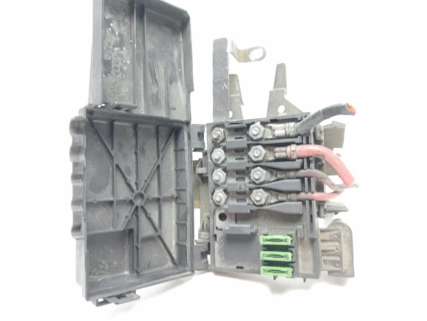 VOLKSWAGEN Bora 1 generation (1998-2005) Fuse Box 1J0937550,1J0937506 22437533