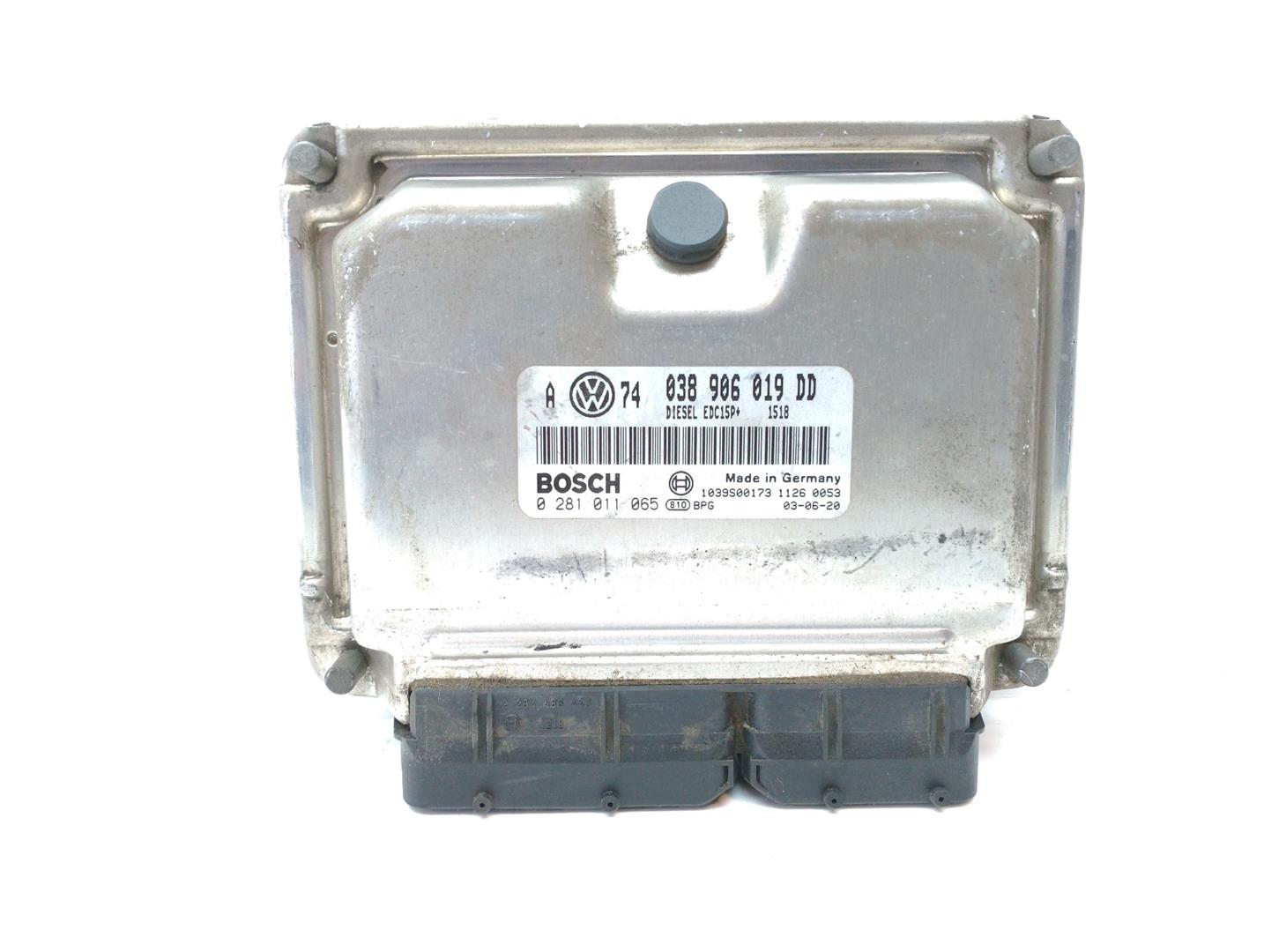 VOLKSWAGEN Golf 4 generation (1997-2006) Motorkontrolenhed ECU 038906019DD,0281011065 18487561