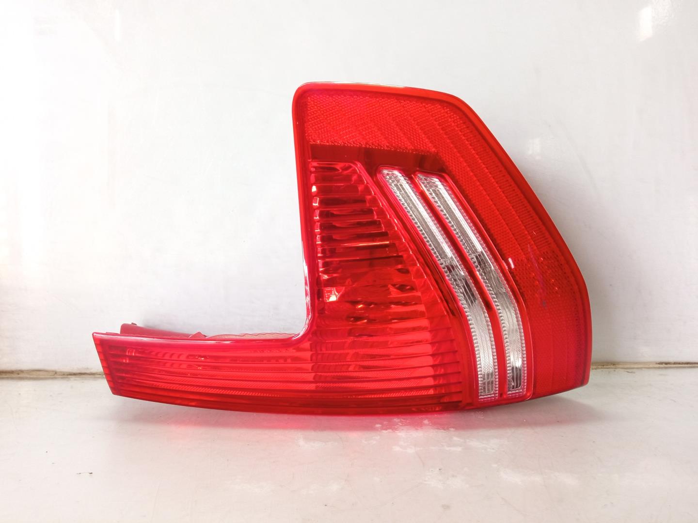 FORD C4 1 generation (2004-2011) Rear Right Taillight Lamp 9655864080 18448025