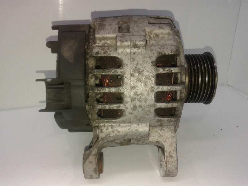 AUDI Clio 3 generation (2005-2012) Генератор TG9B042, 90AH, 8200654541A 18397603