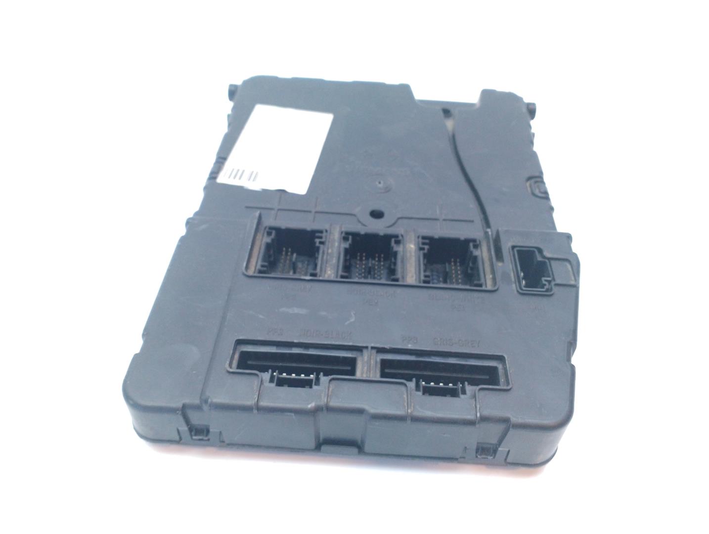 RENAULT Megane 2 generation (2002-2012) Fuse Box 8200309690 22437453