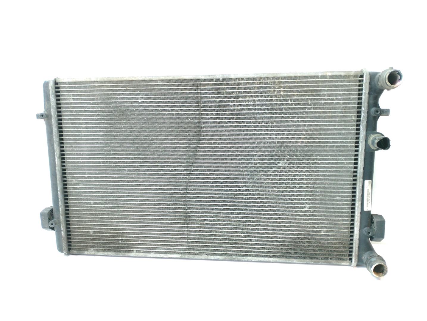 SKODA Octavia 1 generation (1996-2010) Охлаждающий радиатор 1J0121253P 22705137