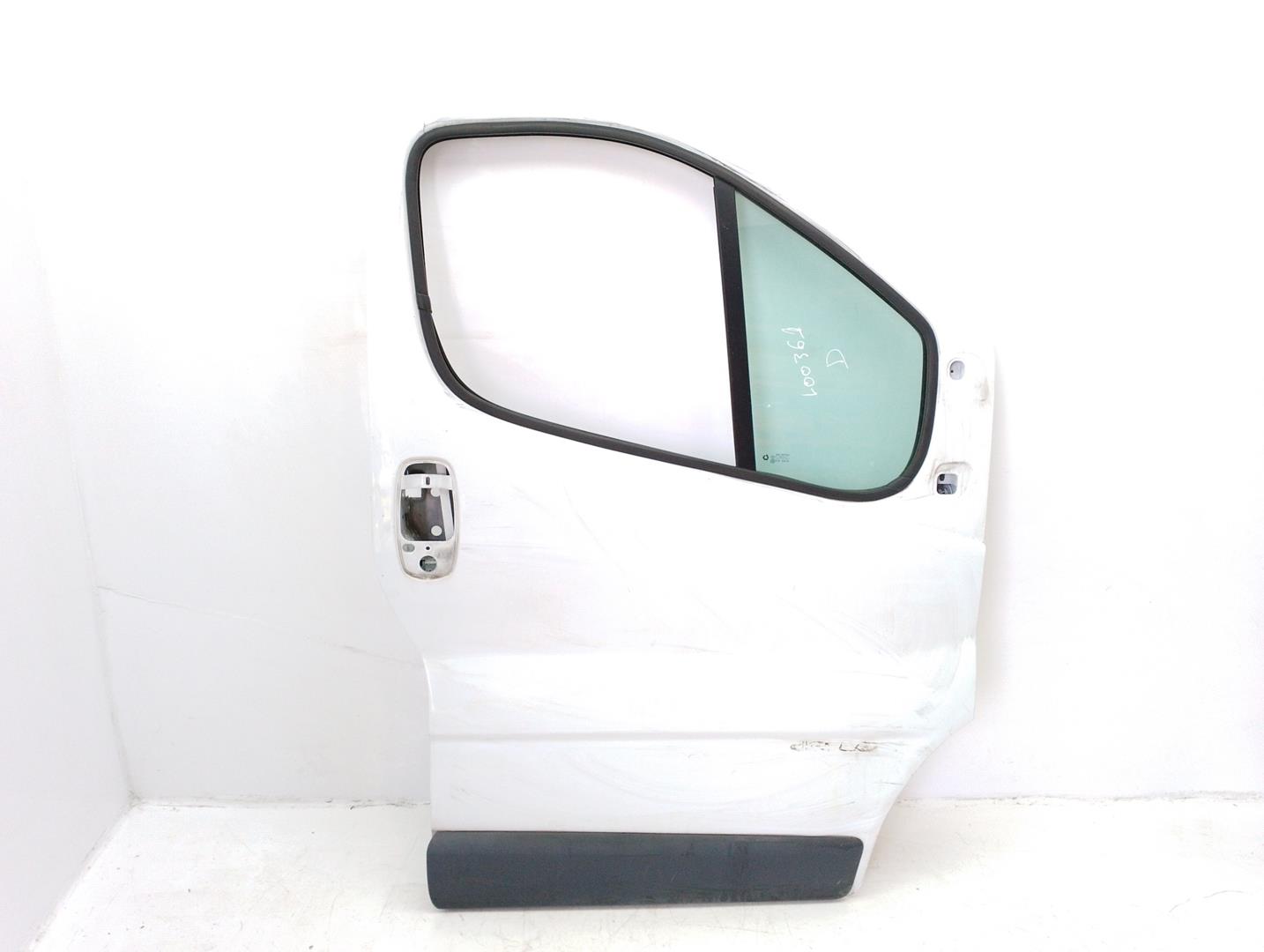 RENAULT Trafic 2 generation (2001-2015) Front Right Door 7751472215 20391078