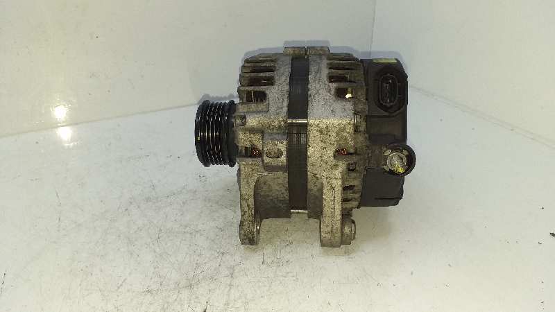 HYUNDAI i30 GD (2 generation) (2012-2017) Alternator 373002A850 18400536