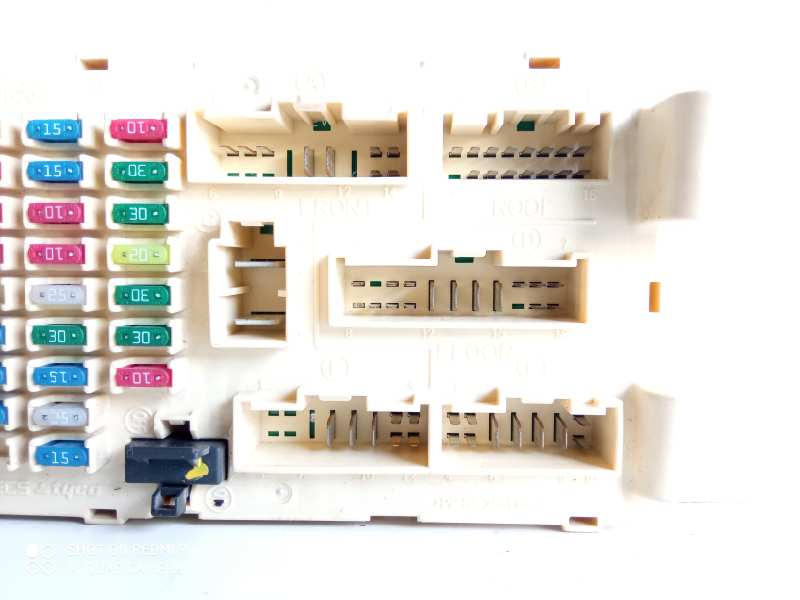 HYUNDAI Santa Fe CM (2006-2013) Fuse Box 919502B200 25041456