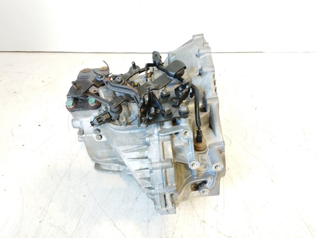 KIA Carens Gearbox 4300024450, S620JC, D4EA 18445693