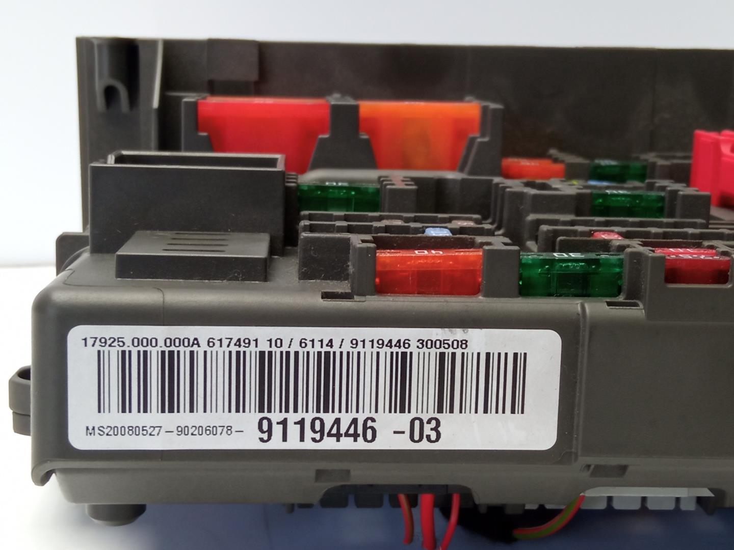 BMW 3 Series E90/E91/E92/E93 (2004-2013) Fuse Box 911944603 18477520