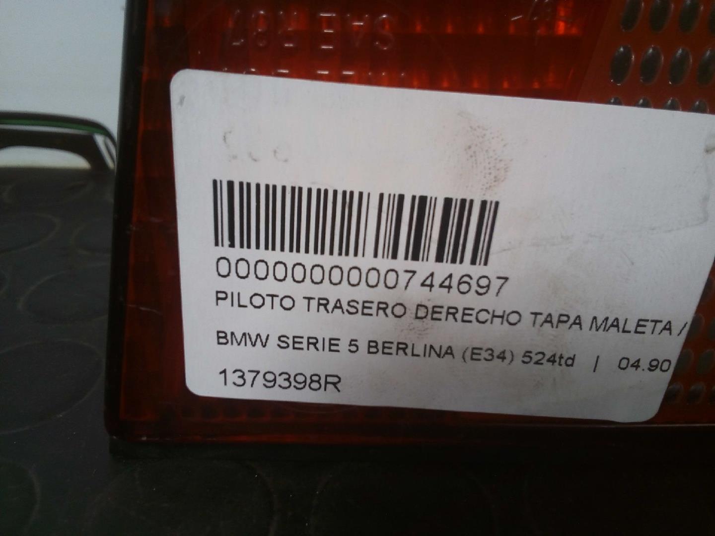 BMW 5 Series E34 (1988-1996) Galinis dešinys žibintas 1379398R 24029792