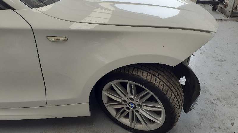 BMW 1 Series E81/E82/E87/E88 (2004-2013) Front Left Door Exterior Handle BLANCO 24110476