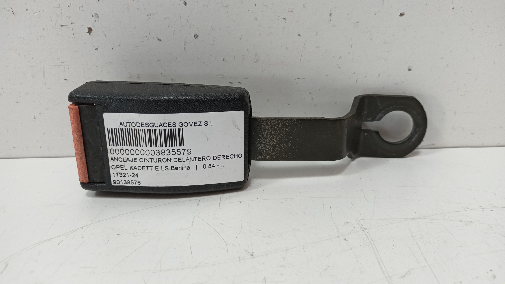 OPEL Front Right Seat Buckle 90138576 24127033