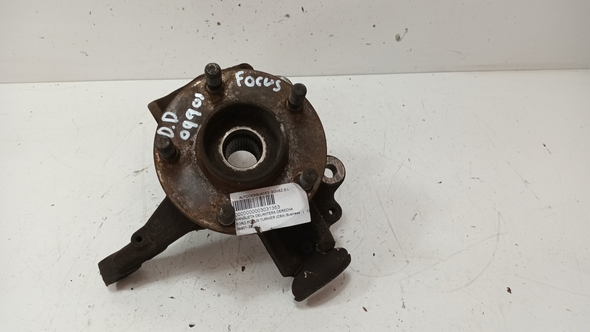 FORD Focus 2 generation (2004-2011) Front Right Wheel Hub 24673853