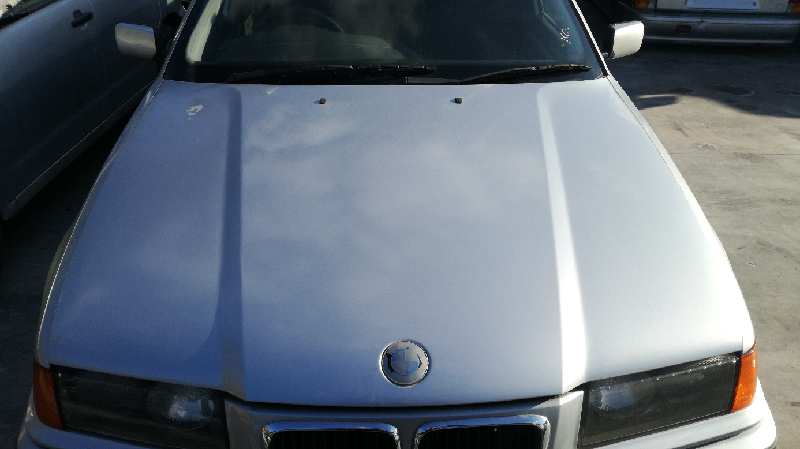 BMW 3 Series E36 (1990-2000) Galinių dešinių durų stiklo pakelėjas 51348227348 22000013