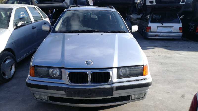 BMW 3 Series E36 (1990-2000) Galinių dešinių durų stiklo pakelėjas 51348227348 22000013