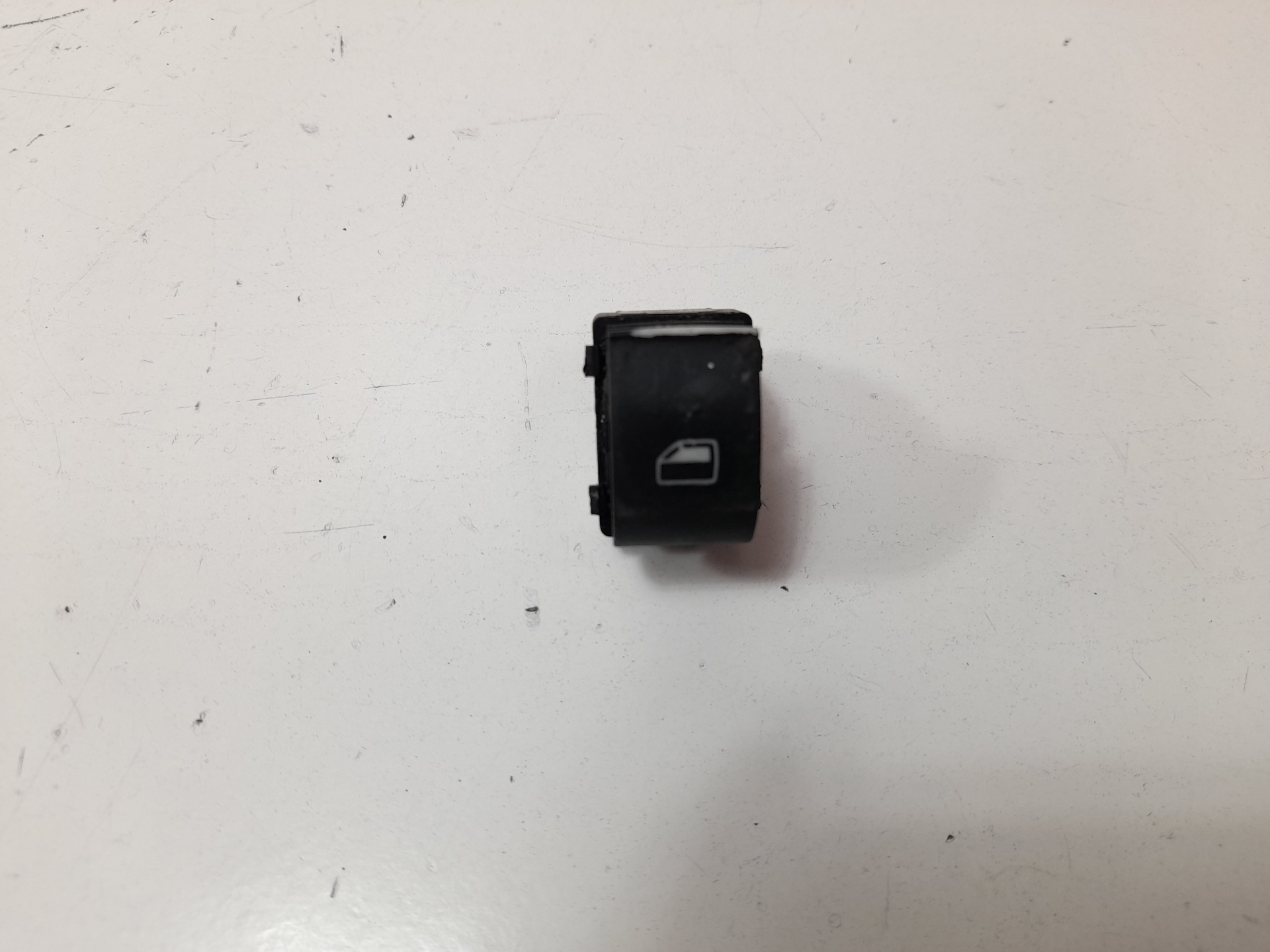 AUDI A2 8Z (1999-2005) Front Right Door Window Switch 22777075