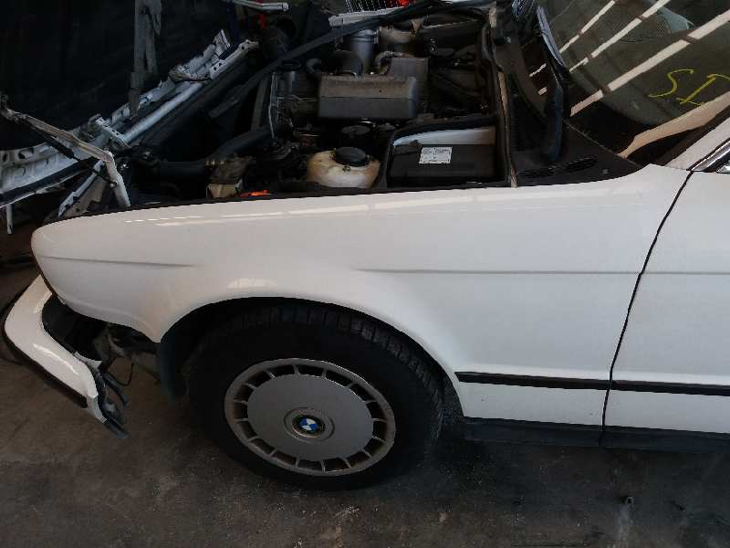 BMW 5 Series E34 (1988-1996) Блок управления двигателем 2242212 24058860