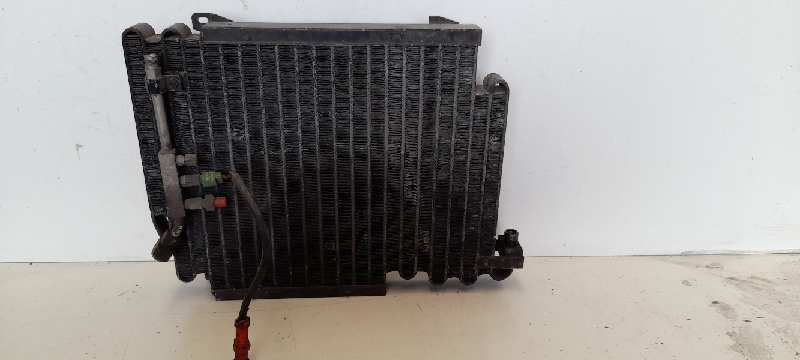AUDI 90 B3 (1987-1991) Охлаждающий радиатор 24091906