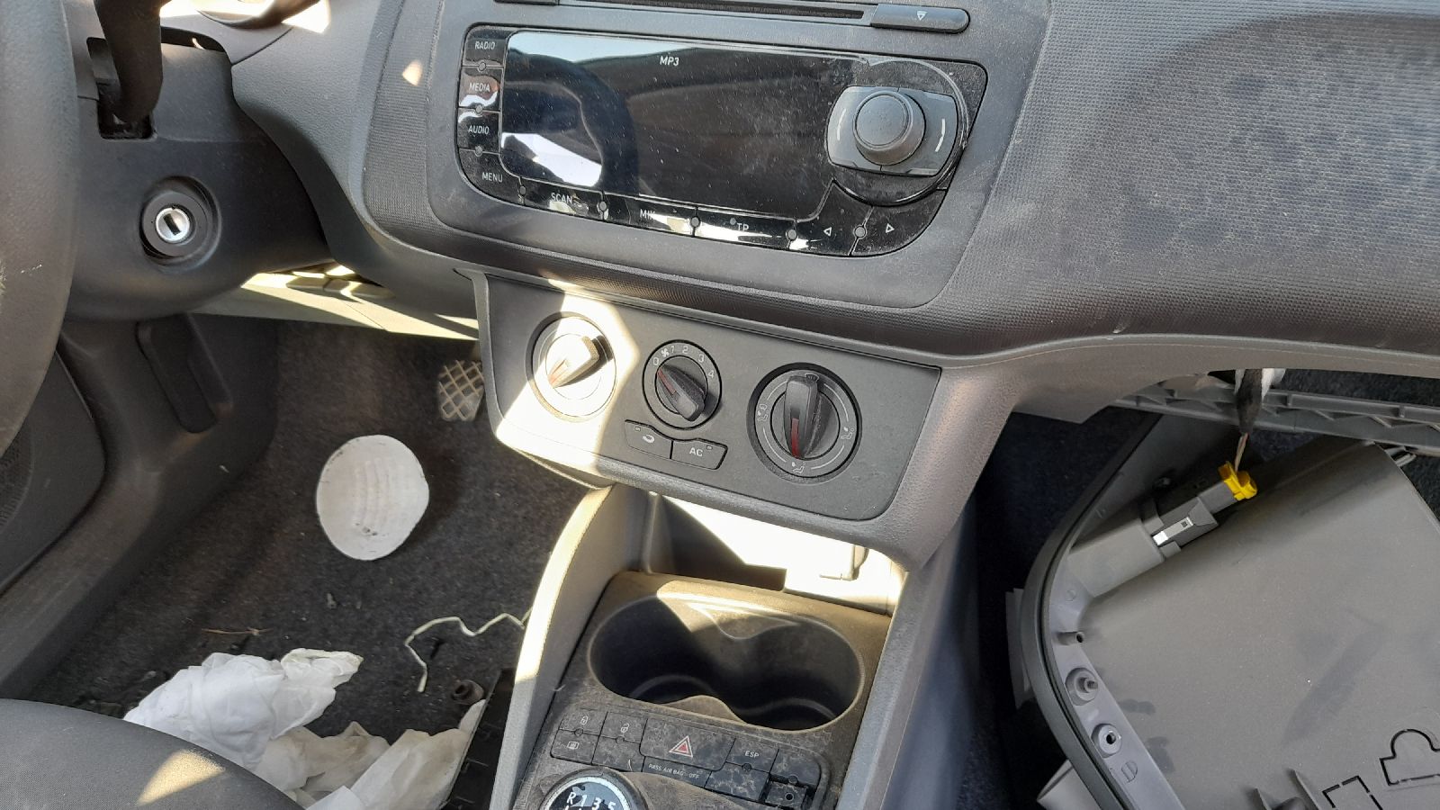 SEAT Ibiza 4 generation (2008-2017) Muzikos grotuvas be navigacijos 6J1035153H 24085846
