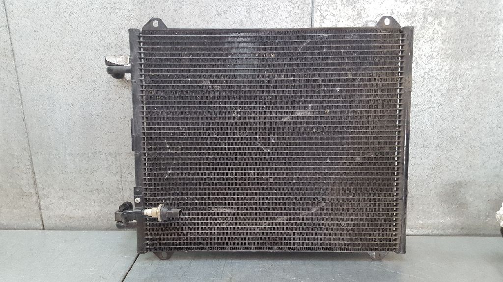 AUDI A2 8Z (1999-2005) Охлаждающий радиатор 8Z0260401D 24069436