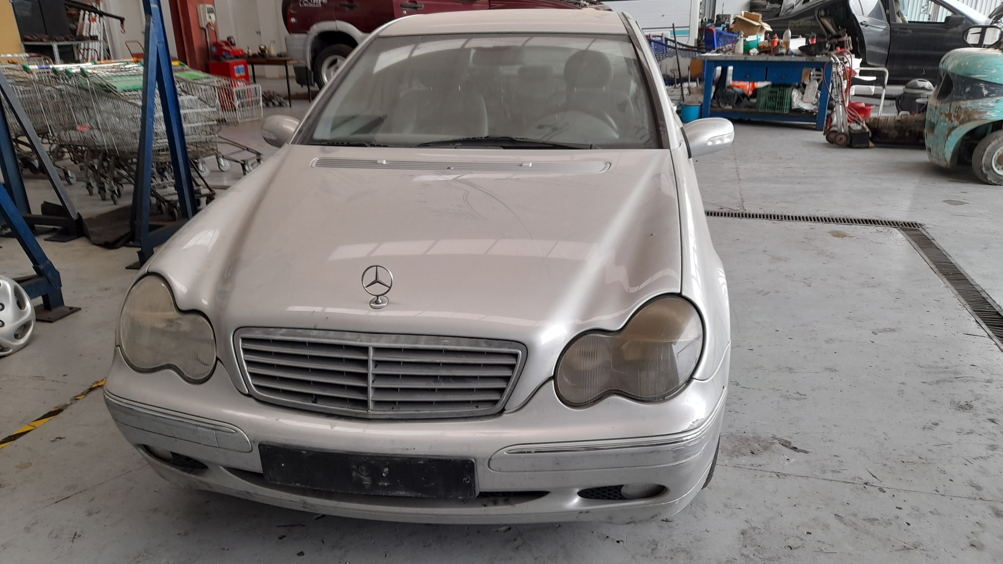MERCEDES-BENZ C-Class W203/S203/CL203 (2000-2008) Other Engine Compartment Parts 6110901601 22033593
