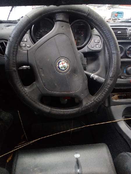 ALFA ROMEO GTV 916 (1995-2006) Rear Left Wheel Hub 21983059