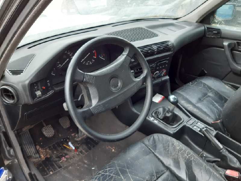 BMW 5 Series E34 (1988-1996) Priekinių dešinių durų stiklo pakelėjas 513219440709 22498035