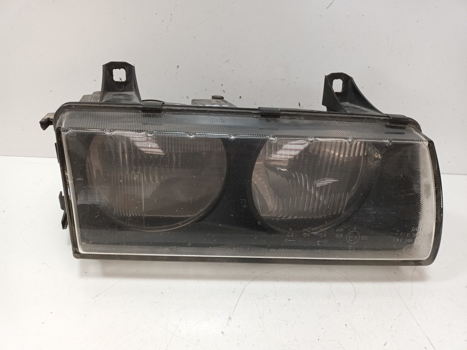BMW 3 Series E36 (1990-2000) Front Right Headlight 23674685