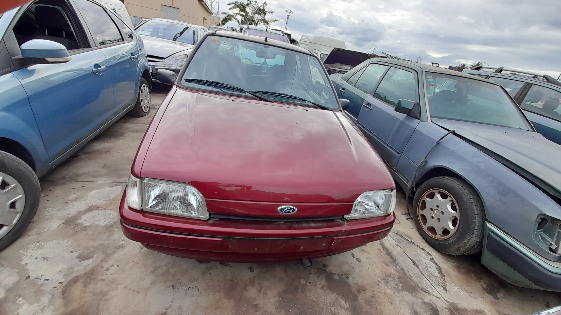 FORD Fiesta 4 generation (1996-2002) Padanga 1001867, R134TORNILLOS 24111374