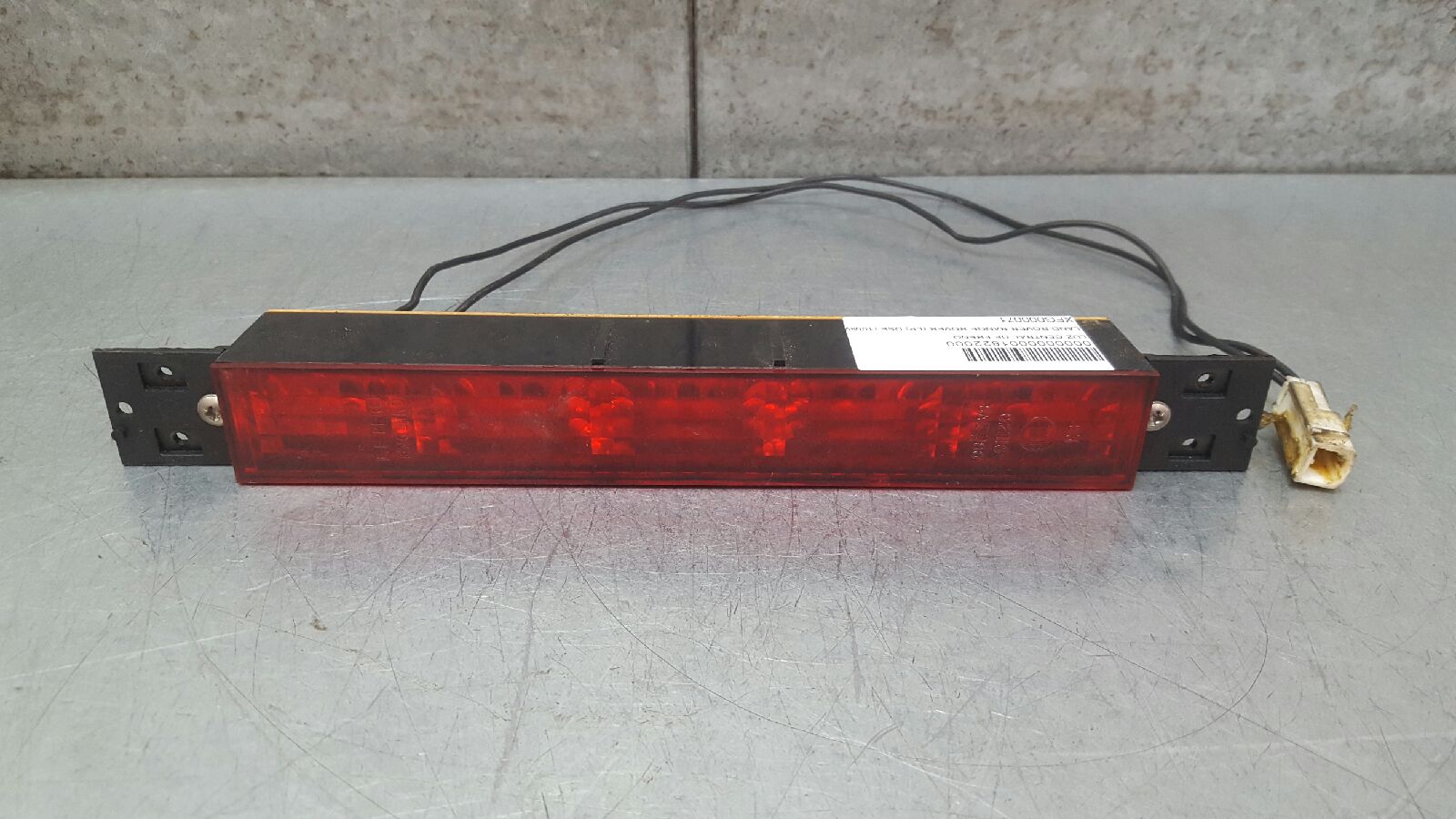 LAND ROVER Range Rover 2 generation (1994-2002) Rear cover light XFG000071 24068619