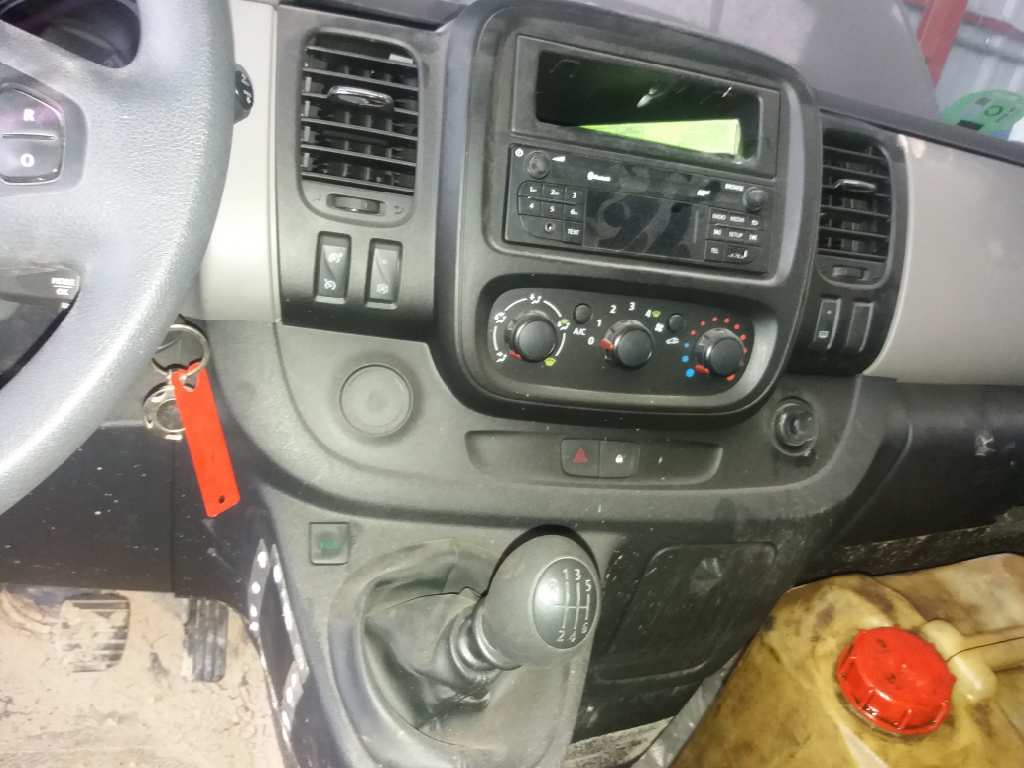 RENAULT Trafic 2 generation (2001-2015) Switches 253508347R, 93868044 24081292