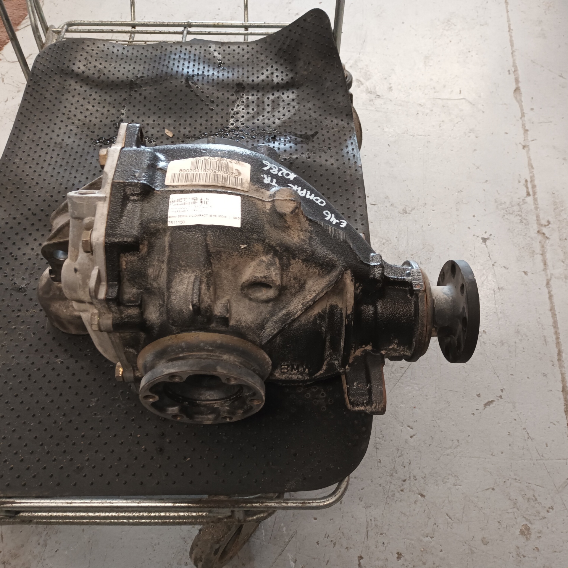 BMW 3 Series E46 (1997-2006) Rear Differential 7511150, 2.35 22353860