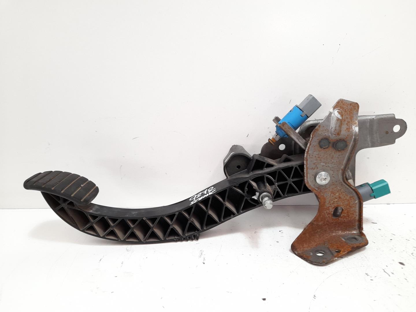 RENAULT Scenic 2 generation (2003-2010) Clutch Pedal 8200474535 24117604