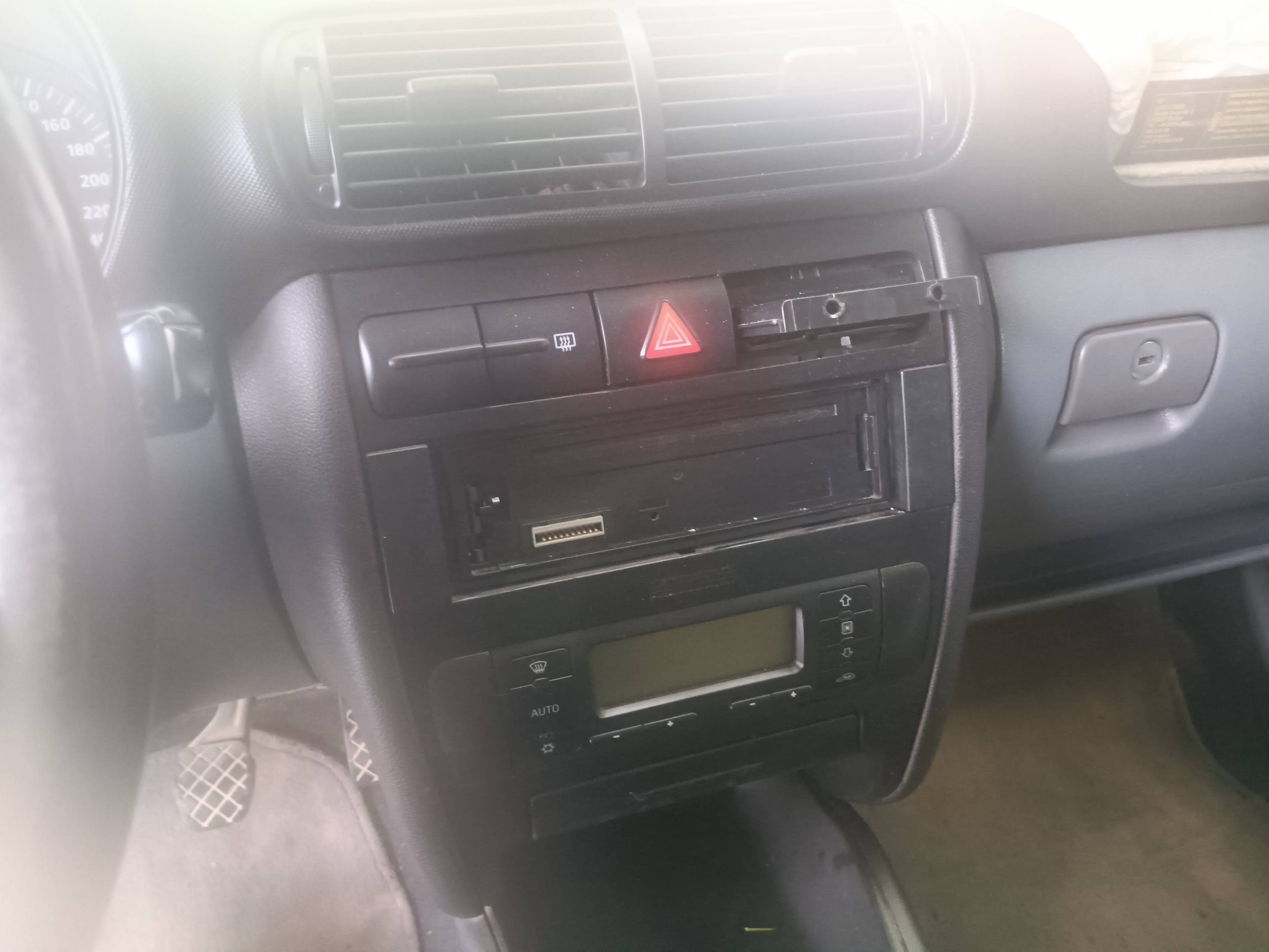SEAT Toledo 2 generation (1999-2006) Turn switch knob 8L0953513B, 4B0953503G 24126042