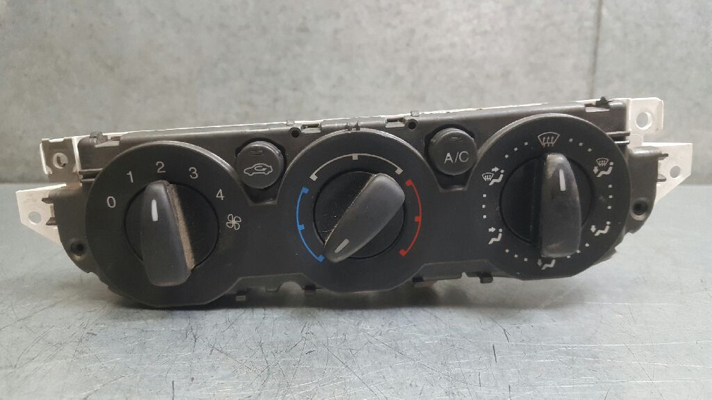 FORD Focus 2 generation (2004-2011) Climate  Control Unit 7M5T19980AA 24072659