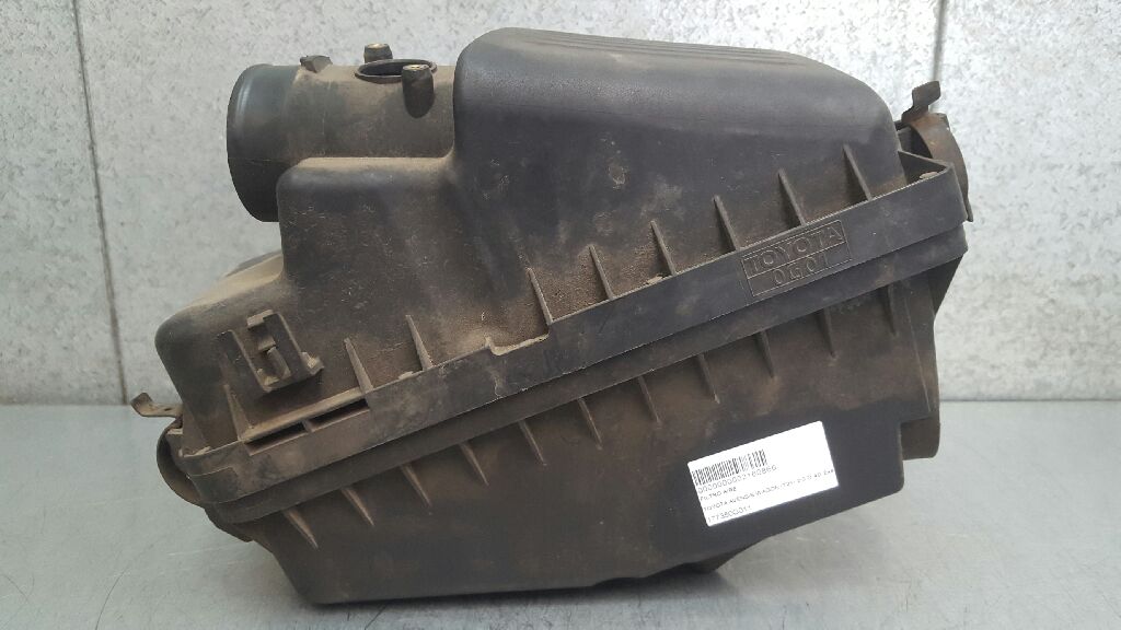 TOYOTA Avensis 2 generation (2002-2009) Other Engine Compartment Parts 177350G011 24073571