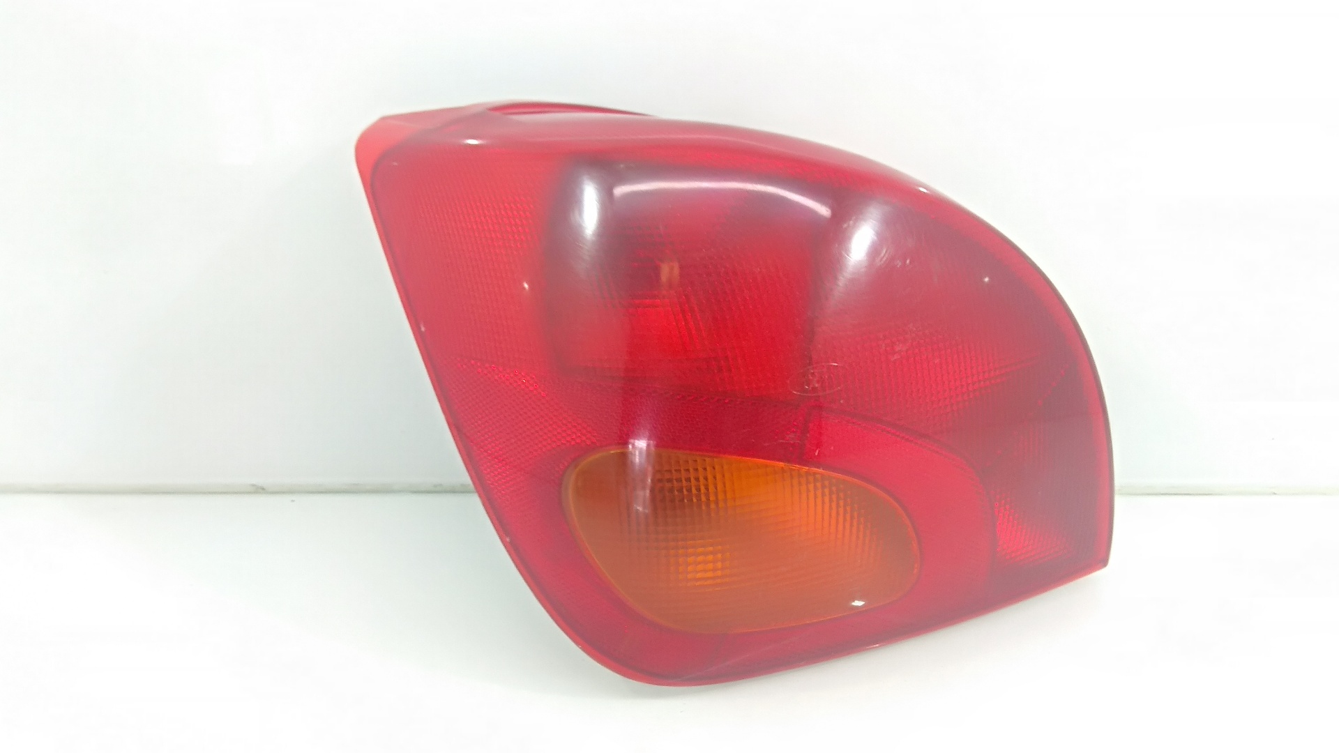 FORD Orion 2 generation (1986-1990) Rear Left Taillight 25577995