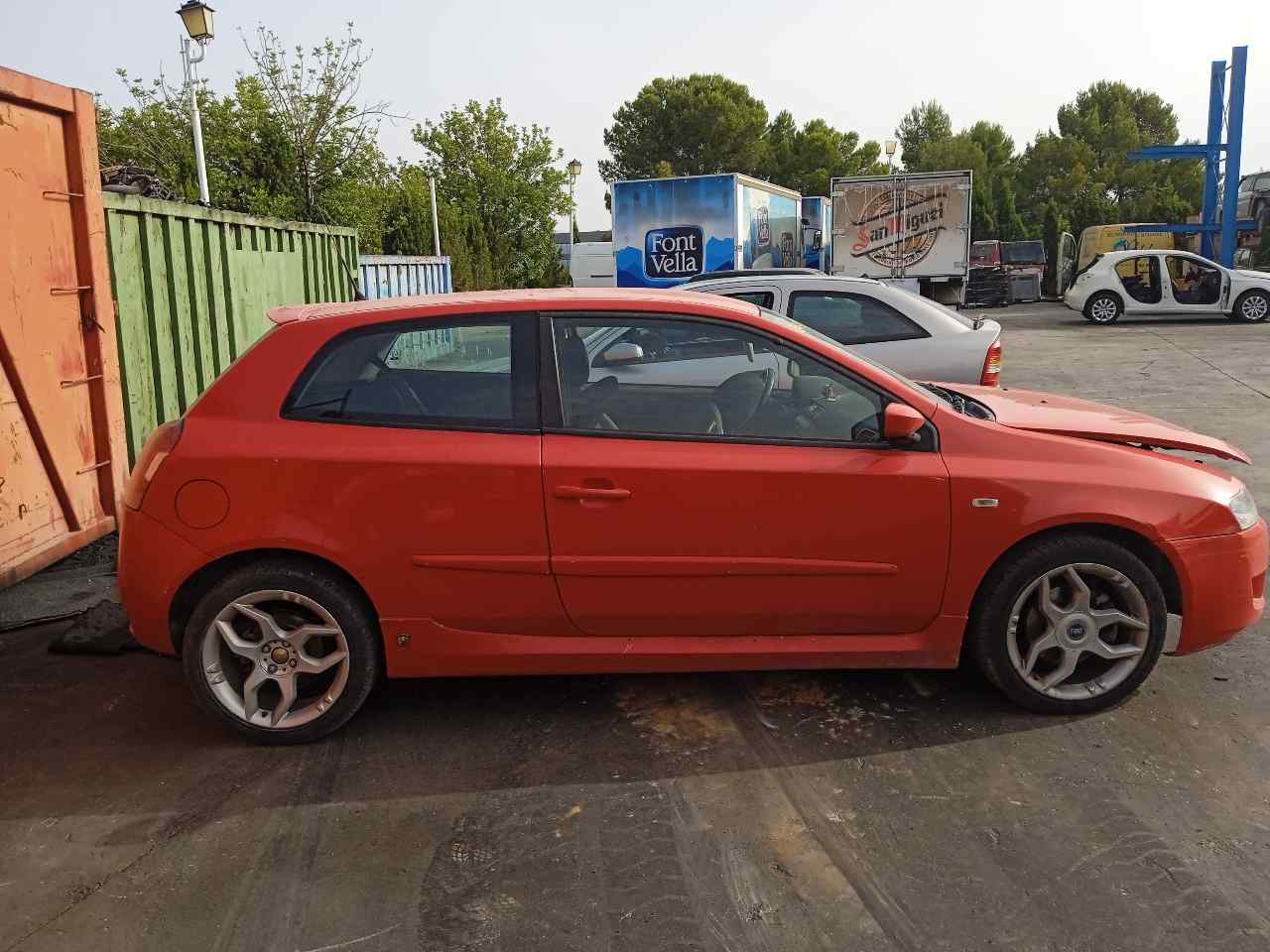 FIAT Stilo 1 generation (2001-2010) Наружная ручка передней левой двери ROJO 19185360