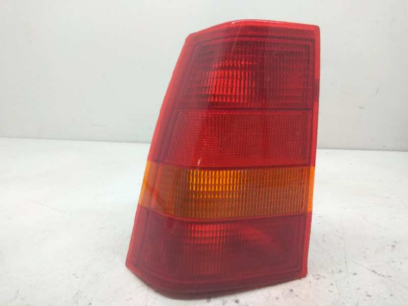 OPEL Rear Left Taillight ROJO 18911318