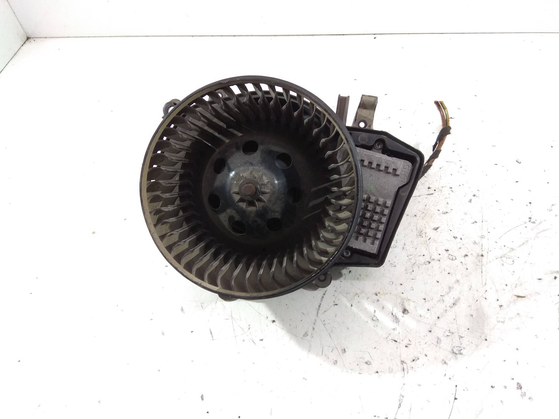 MERCEDES-BENZ C-Class W203/S203/CL203 (2000-2008) Heater Blower Fan 1CONECTOR 19106264