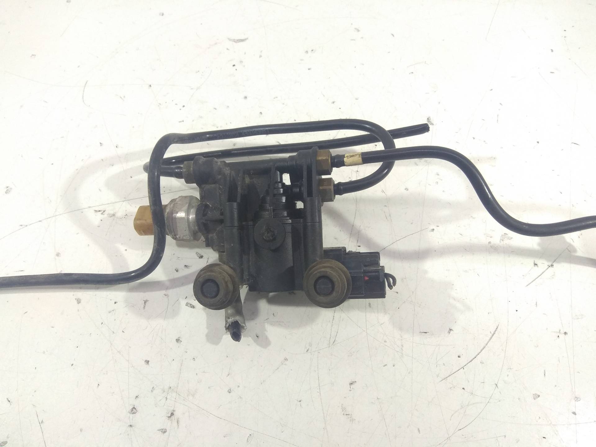 LAND ROVER Discovery 4 generation (2009-2016) Solenoid Valve RVH000046 19126373