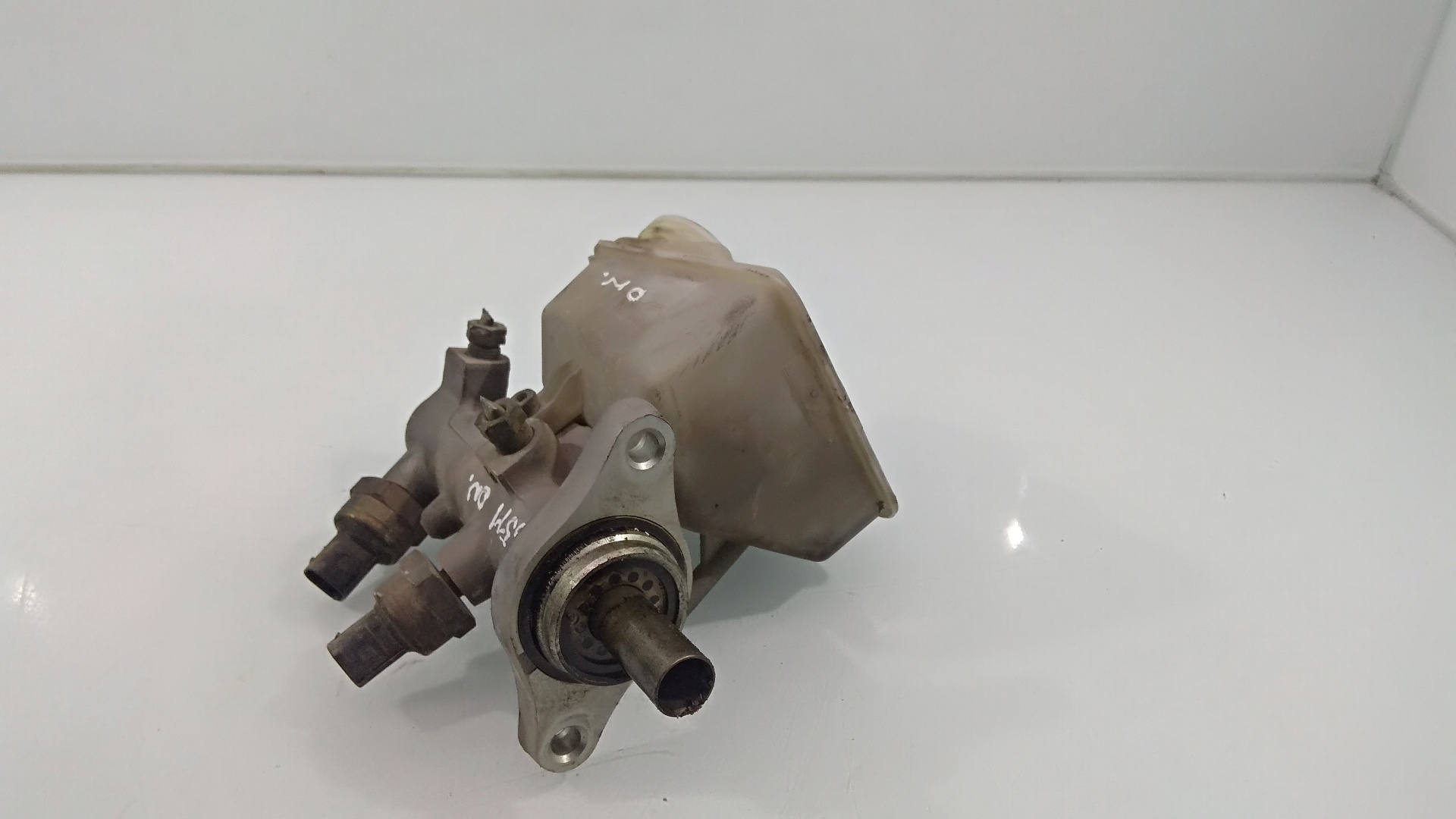 VOLVO XC70 2 generation (2000-2007) Brake Cylinder YV1SZ793741130294 24408288