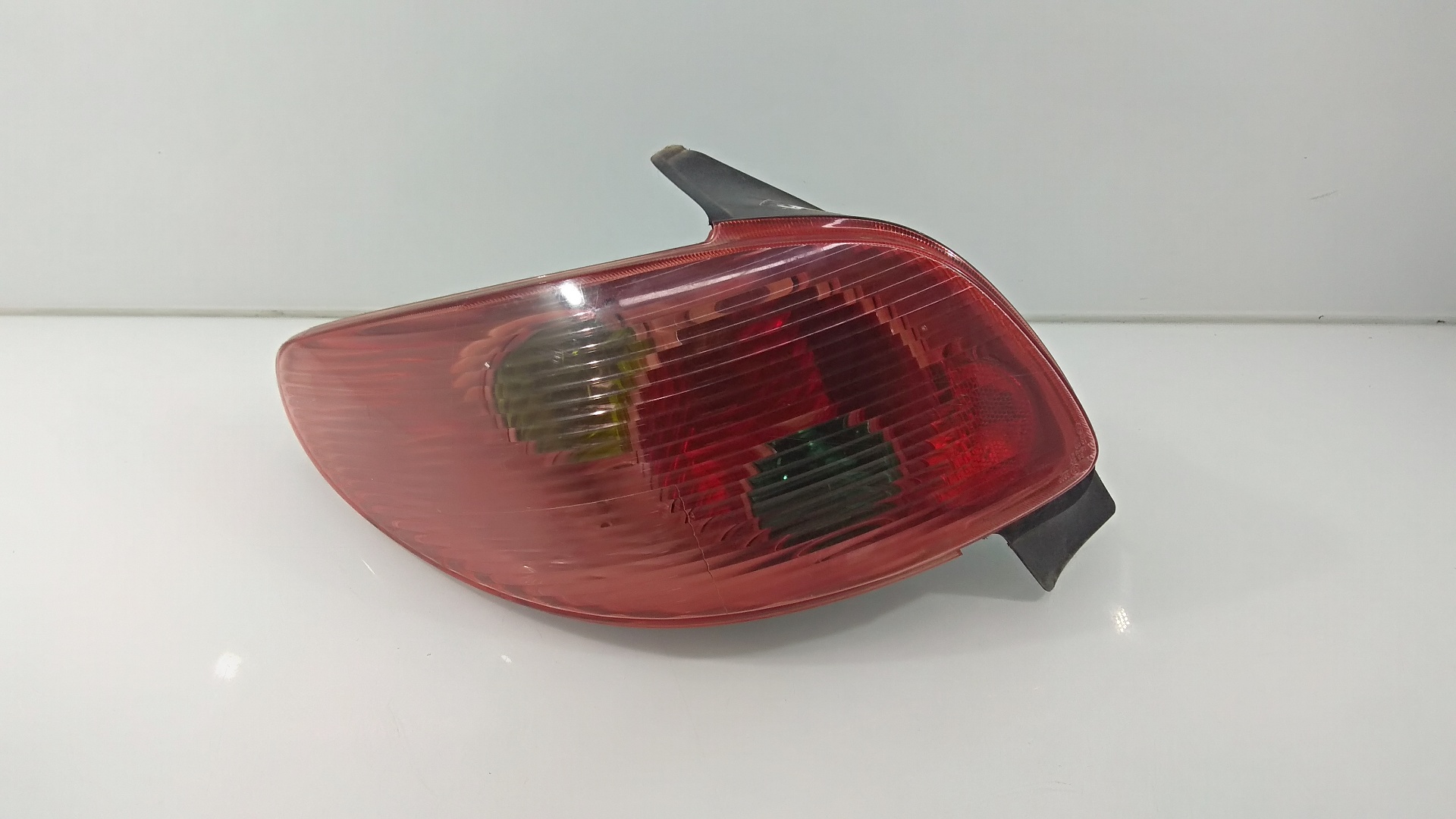 PEUGEOT Rear Left Taillight FASEII, VF32A8HXF43469763 25055995