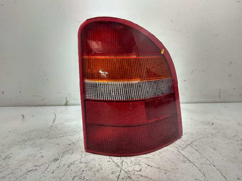 FORD Mondeo 1 generation (1993-1996) Rear Right Taillight Lamp 93BG13N004 18819135