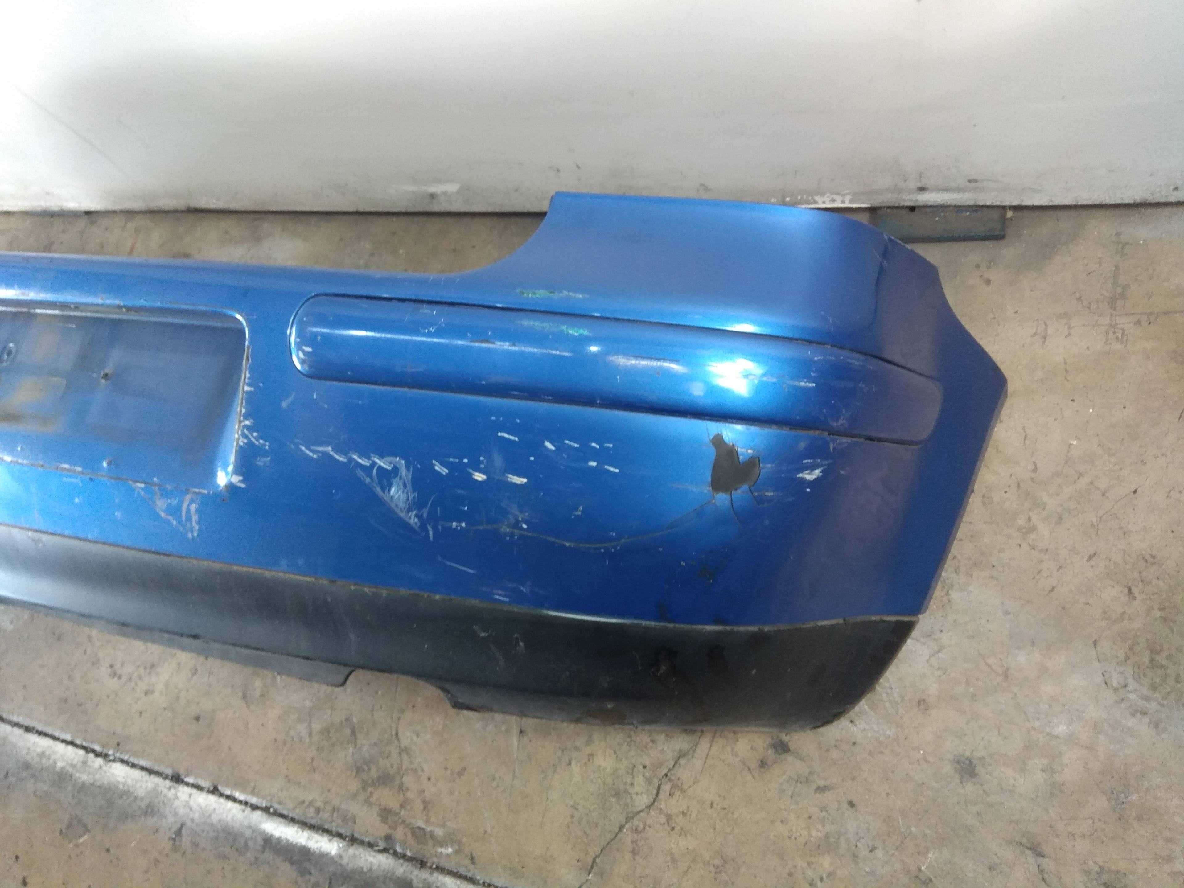 VOLKSWAGEN Bora 1 generation (1998-2005) Rear Bumper AZUL,RASCADO 19103169