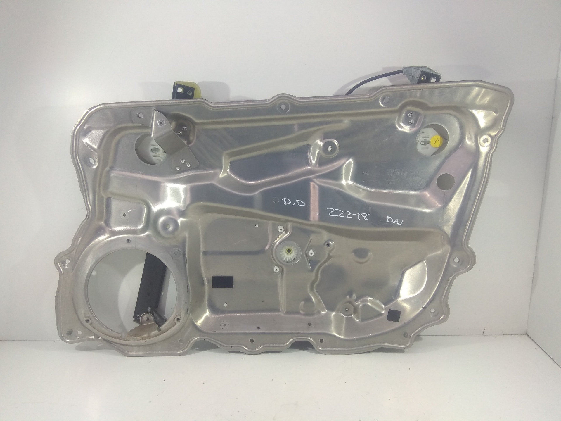 AUDI A8 D3/4E (2002-2010) Front Right Door Window Regulator 4E0837850 24405992