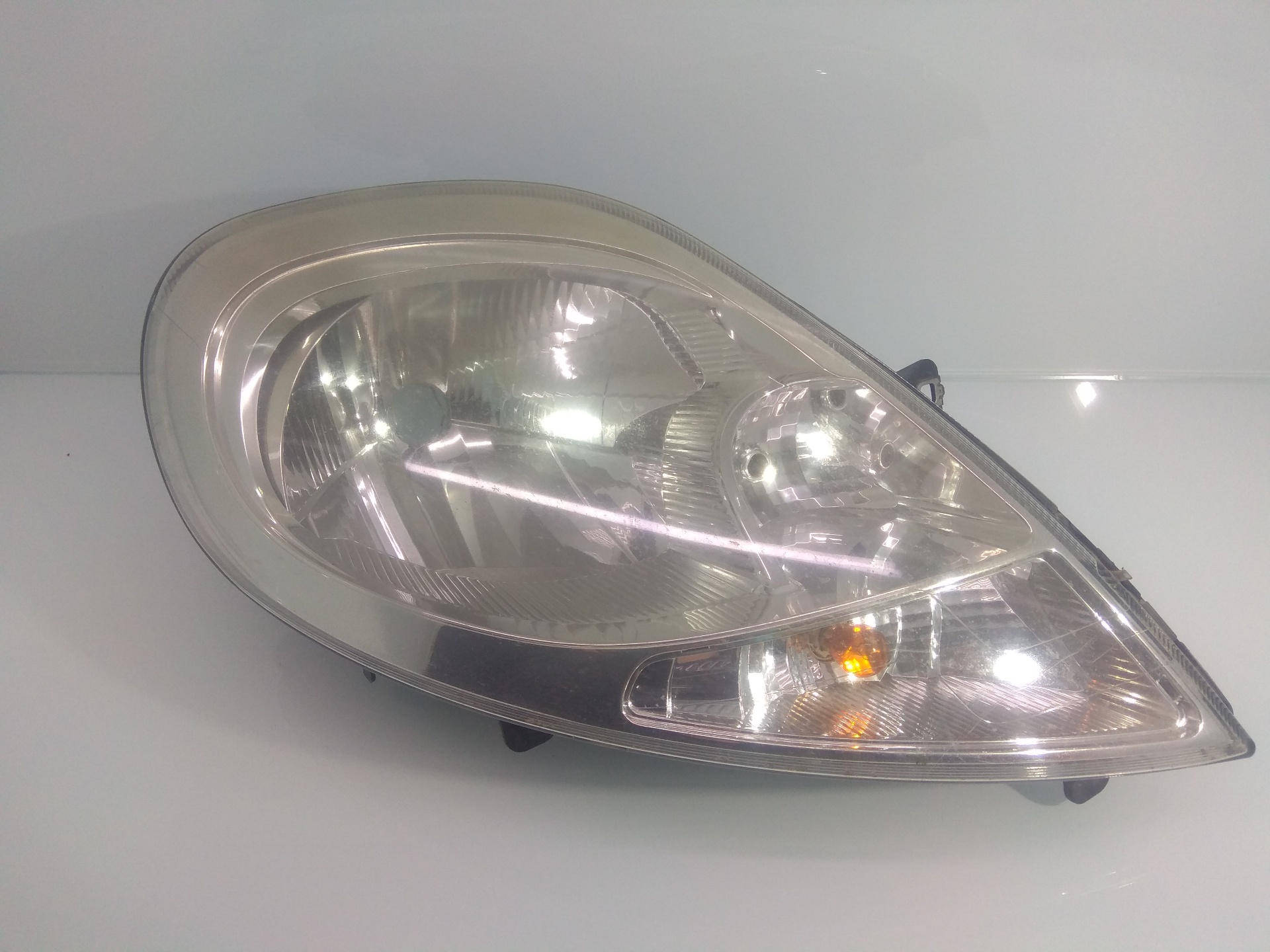 RENAULT Trafic 2 generation (2001-2015) Front Right Headlight 8200701356 25712375