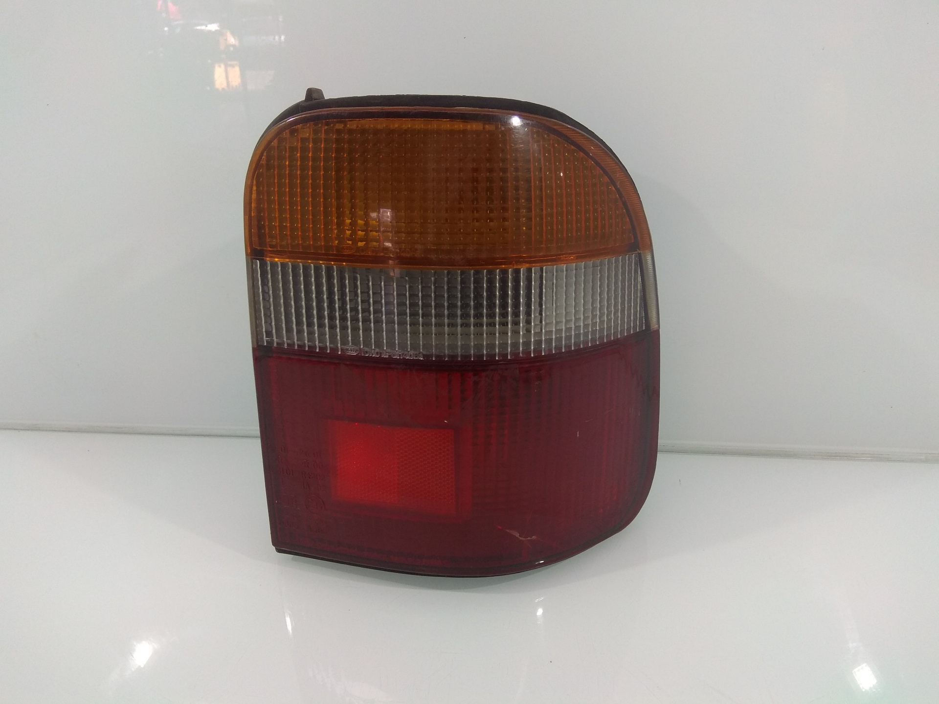 KIA Sportage 1 generation (1993-2006) Rear Right Taillight Lamp FASEI 18834516